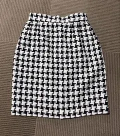 J&R タイトミニスカート 白黒千鳥格子　XSサイズのサムネイル