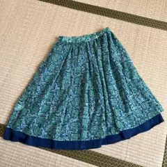 ホコモモラ　フレアスカート 総柄 ブルー グリーン　サイズ40のサムネイル