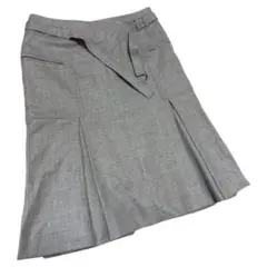ボッシュ フレアスカート　ウール99% ベルト付き　キレイ