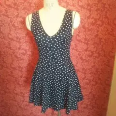 エイチアンドエム ワンピース 紺色 白 水玉 毛玉あり 膝丈 vネック M