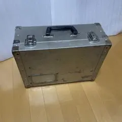 ミヤ チェアクーラーI型 アルミ軽量 釣り箱 2本竿立て付き クーラー