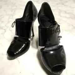 GUCCI グッチ オープントゥ レースアップ パンプス パテント 21.5cm