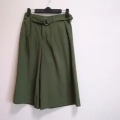 バナナリパブリック　オリーブグリーン ベルト付きガウチョパンツ　0サイズ