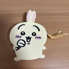 ちいかわ　うさぎ　シリコンポーチ
