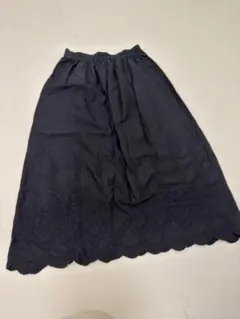テチチ　裾刺繍 フレアスカート ブラックのサムネイル