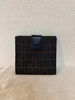 FENDI 二つ折り財布 ズッカ柄 ブラック