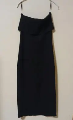 【未使用】ZARA ベアトップ タイトワンピース ブラック Mのサムネイル