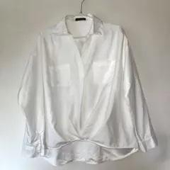 セール　美品　CIAO PANIC ホワイト 長袖 スキッパーシャツのサムネイル