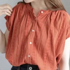 新品　アーバンリサーチサニーレーベル　楊柳ギャザーブラウス　レッド