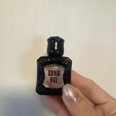 ANNA SUIネイルカラー　701
