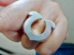 仁尾彫金『一つ星ダイヤ馬蹄ピンキーリング』ハンドメイド450 - メルカリ