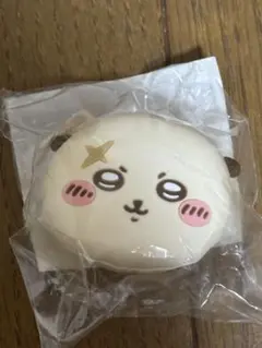 ちいかわ　おかお ミニシリコンポーチ　ラッコ　コインケース　くら寿司　缶バッジ