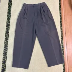 m*u様 remer グレー プリーツスラックス Mのサムネイル