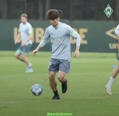 werder bremen 21-22シーズントレーニングウェア 選手支給品 - メルカリ