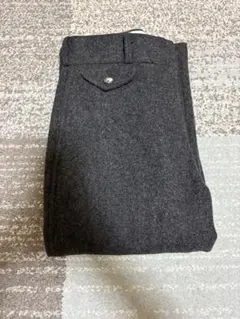 SHIPS ウールスラックス ダークグレー　ストレートパンツ　フラットボタン付