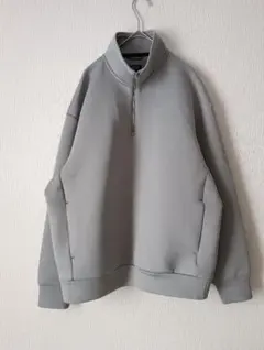 UNIQLO　ウルトラストレッチドライスウェットハーフジッププルオーバー