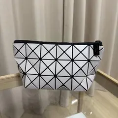 る*み様 BAOBAO ISSEY MIYAKE ポーチのサムネイル