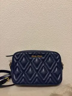 miu miu クロコ型押し ショルダーバッグ - メルカリ