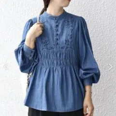 SHIPS シップス　フロント刺繍　ウエストシャーリングデニムブラウス