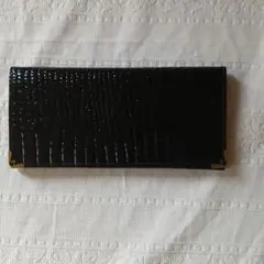 クロコダイル風 二つ折り長財布 黒　未使用品