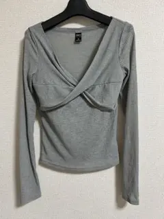 Dazy グレー クロスデザイン M