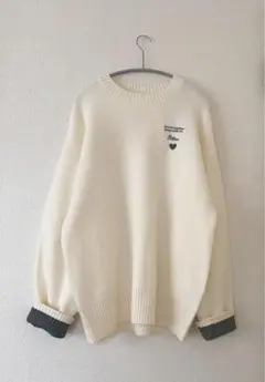 【新品・タグ付き】胸元ハート刺繍のふんわりニット/Mサイズ/アイボリー