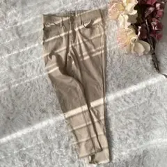 GLOBAL WORK モーションテックスキニー（S）米色系　伸縮性◎