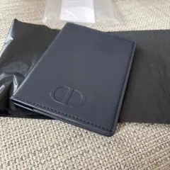 ディオール　ノベルティ　パスポート　ケース