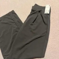 UNIQLO ユニクロ クレープジャージーストレートパンツ グレー　S