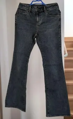 GU スリムフレアジーンズ Mサイズ 丈長め