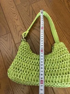 H&M ペーパー編み ハンドバッグのサムネイル
