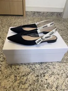 【使用感あり】JADIOR ポインテッドトゥ フラットシューズ　サイズ35 2026年最新】Christian Dior レディース フラットシューズ・バレエ