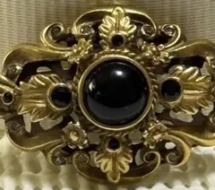 ヴィンテージ　アンティーク黒い装飾ブローチ　透かし　年代物レトロ　ビンテージ