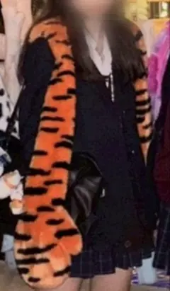 ディズニー　ティガー　マフラーキャップ