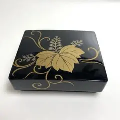 漆器 金箔 松と紅葉 蒔絵 梨地 小箱 小物入れ 時代物 漆器 金箔 松と紅葉 蒔絵 梨地 小箱 小物入れ 時代物