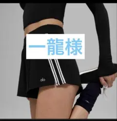 Alo Yoga alo Match Point ショーツ 新品 XXS 泉里香 - メルカリ