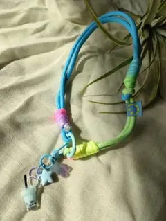 パラコード　ハンドストラップ ハンドメイド　ゆめかわ