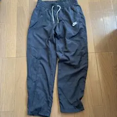 Nike 黒 ジョガーパンツ Mサイズ