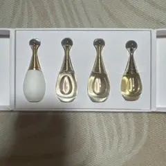 2025年最新】dior ミニチュアギフトの人気アイテム - メルカリ