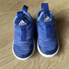 adidas 青 スリッポンシューズ