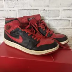 Nike Air Jordan 1 ブラック/レッド ハイカットスニーカー