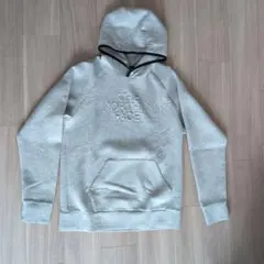 THE NORTH FACE グレー パーカーのサムネイル