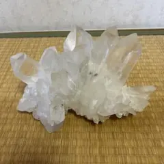 極大4.4kg☆水晶クラスター 天然石 針状結晶 カテドラル 空間浄化 鉱物 