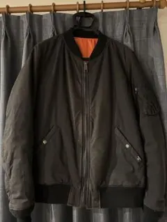 AVIREX ブラック MA-1ジャケット