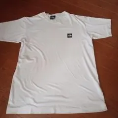 THE NORTH FACE Tシャツ ホワイト メンズ Mのサムネイル