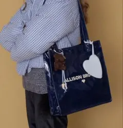 ALLISON BROWN エナメル トートバッグ ネイビーのサムネイル