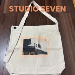 Item thumbnail for item 218fd4b5-b8bd-4bdf-923f-f1d67fbdbf00