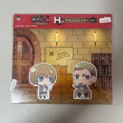 進撃の巨人　サテンステッカー