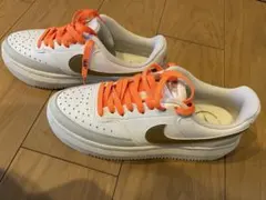 NIKE 厚底スニーカー　25cm