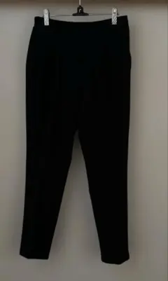 プッチージョ　テーパードパンツ